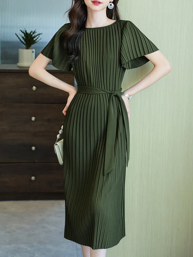 Description Picture 6 of item2023 Summer New Fashion Pleated Round Neck Spliced Slim Fit Dress Mid length Pleated dress vestidos Slim