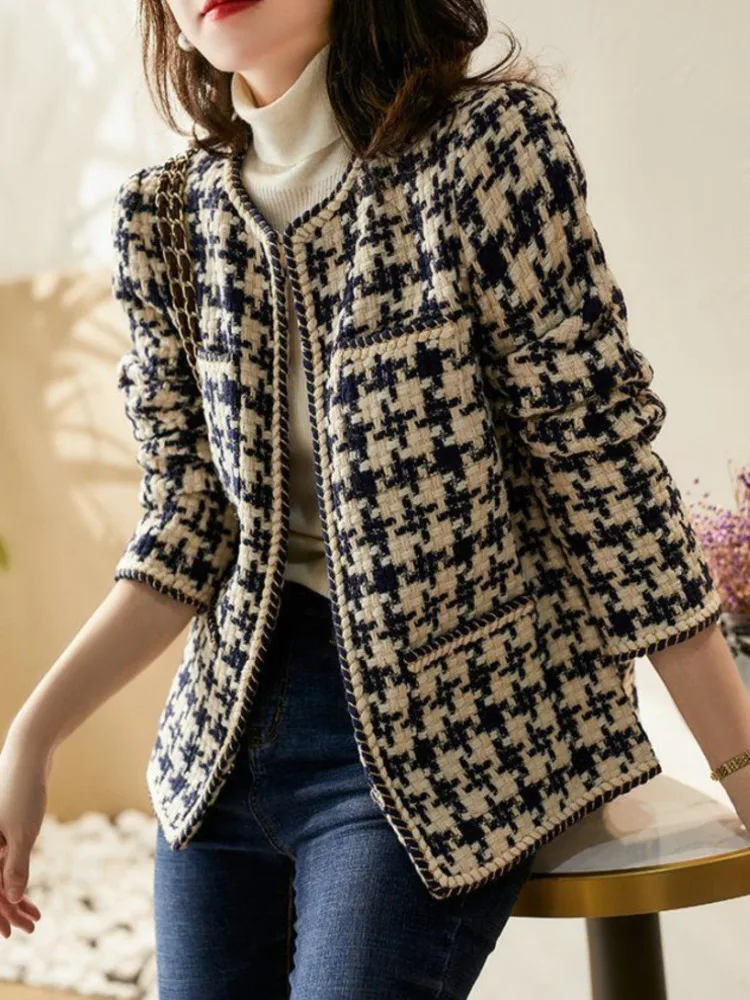 Slide image 17b17c9a916b4b1dbd829cf9af3d7280