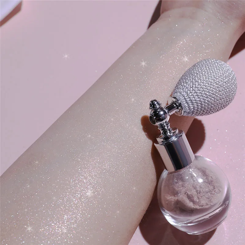 Fashion Highlighter Powder Spray High Gloss Glitter Powder Spray Shimmer Sparkle Powder Makeup for Face Body Highlight Makeup