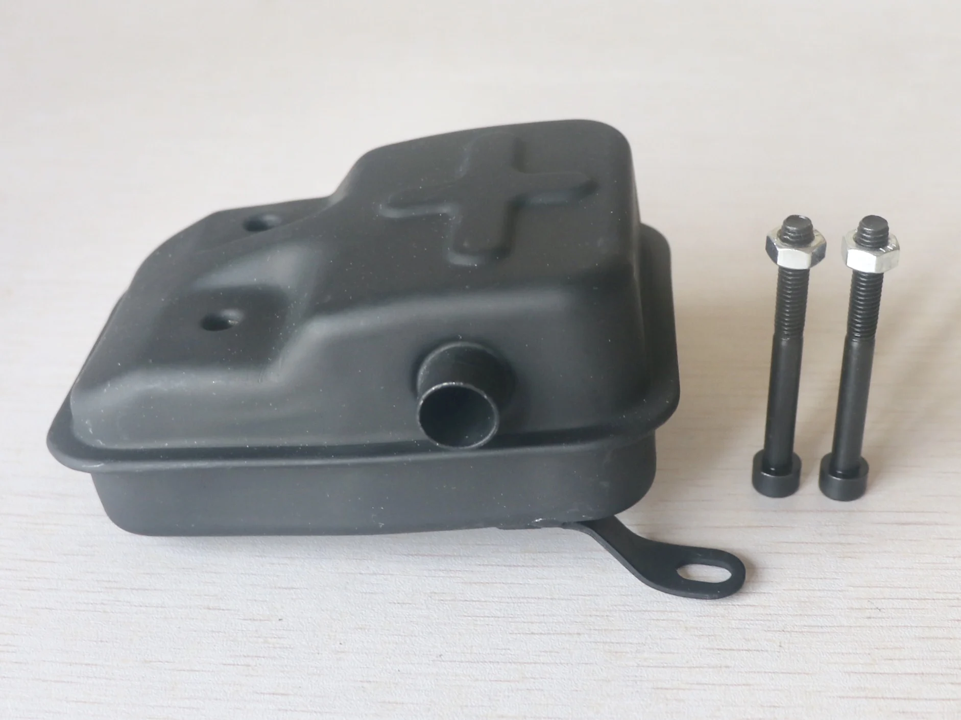Description Picture 4 of itemMuffler & muffler bolt For CG430 1E40F-5 40-5 Trimmer brush cutter