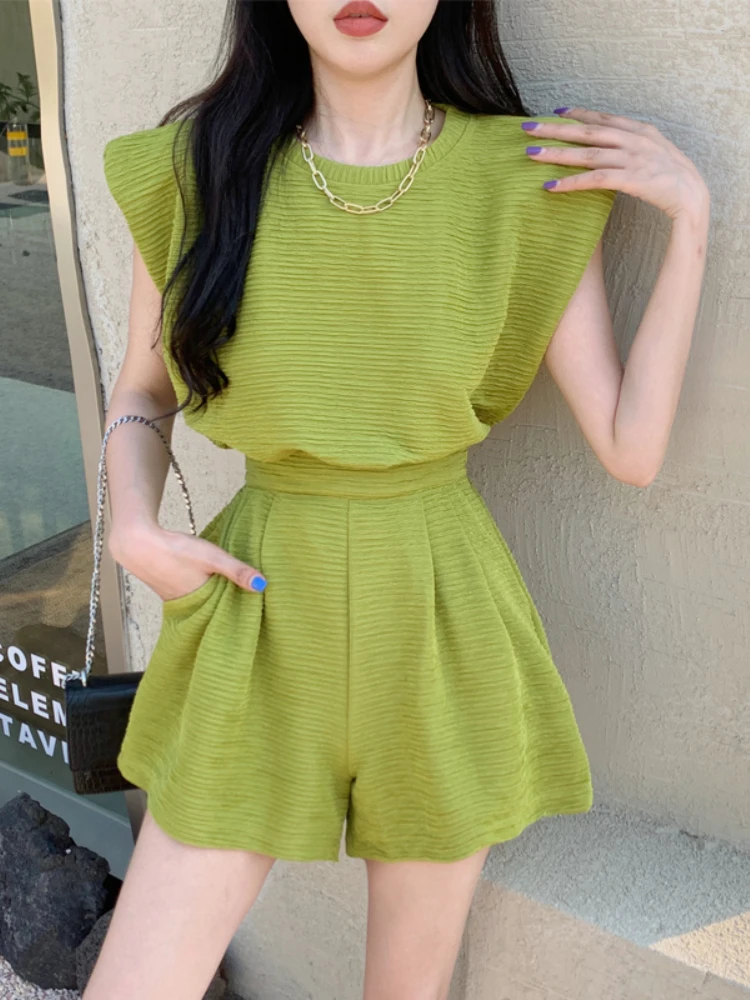 Description Picture 4 of itemYAENHEY Two Piece Set Women Loose Sleeveless T Shirts Solid Tops High Waist Wide Leg Shorts Korean Fashion Female Suits Green