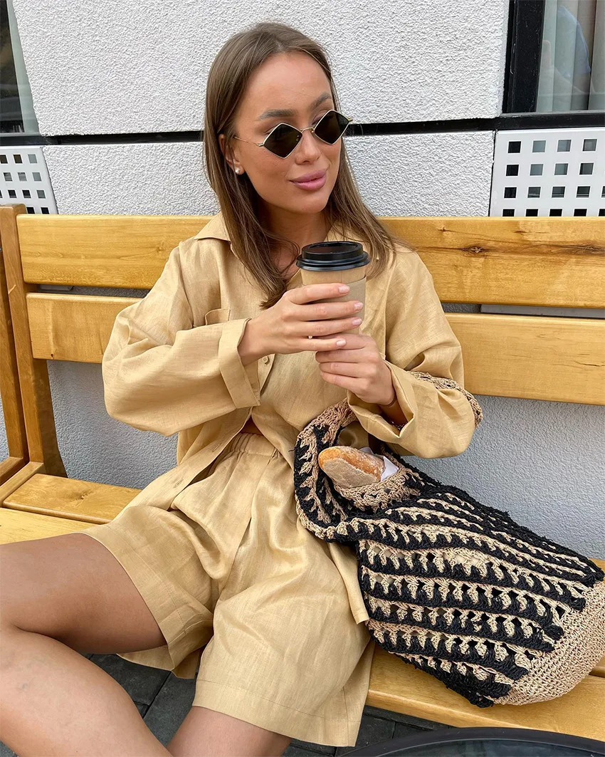 Description Picture 6 of itemWomen's Summer Suit Shirt and Elastic Waist Shorts Long Sleeve Tops Two-piece Set Loose Cotton Linen Suit for Women Outfits