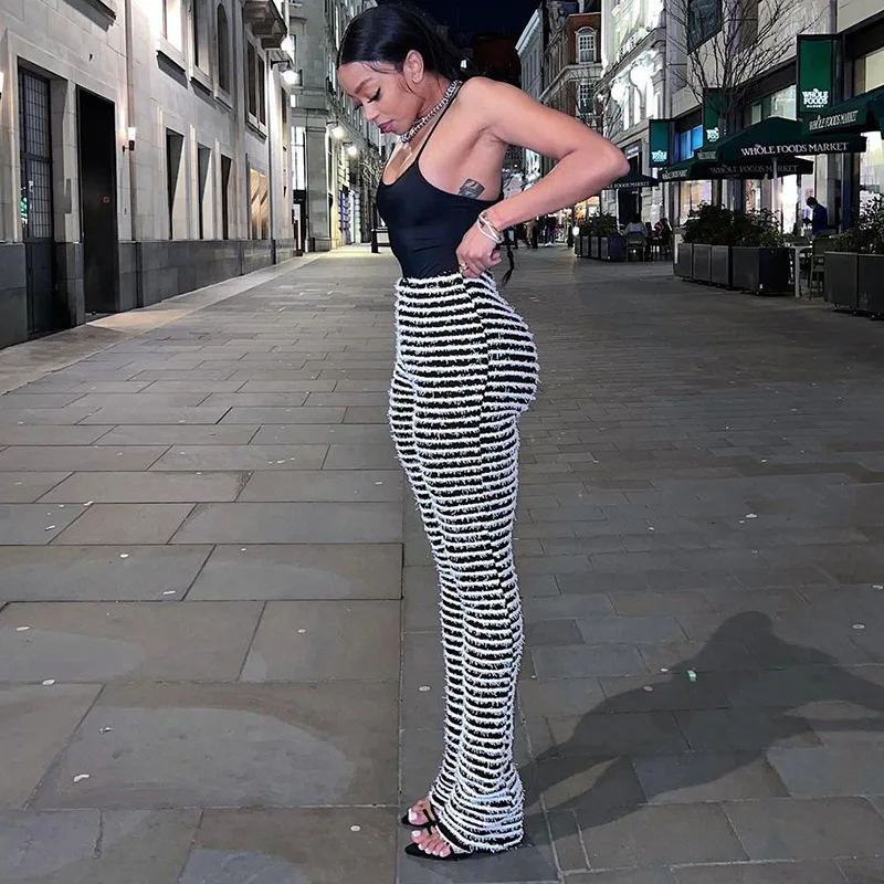 Description Picture 5 of item2023 Popular Knitted Stripe Sexy Slim Fit Pants Women Fashion High Waist Hip Lifting Spicy Girls' Casual Pants Lady Sexy Shorts