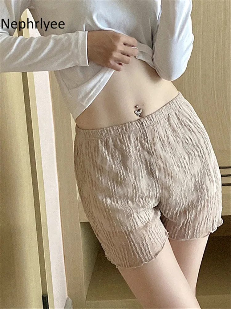 Description Picture 4 of itemWomen Shorts slim  Retro Design Straight Trousers lace Summer High Quality All-match
