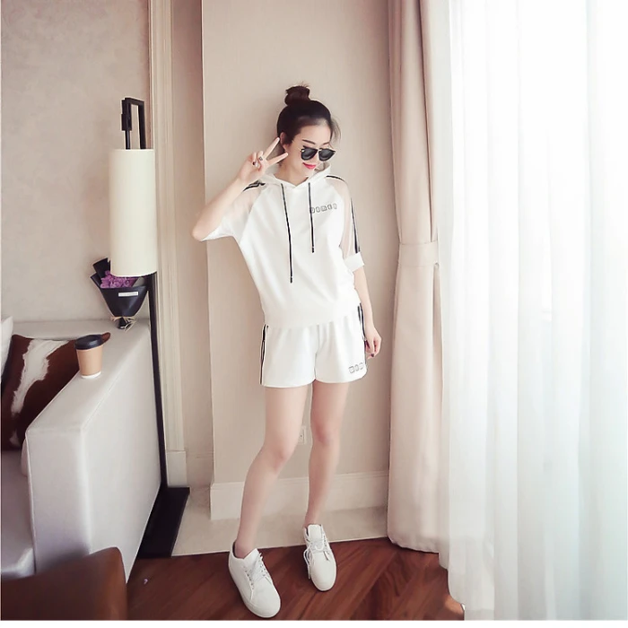 Description Picture 4 of item2023 Summer Hooded Casual Sports Set Women's Fashion Loose shorts Clothes Women