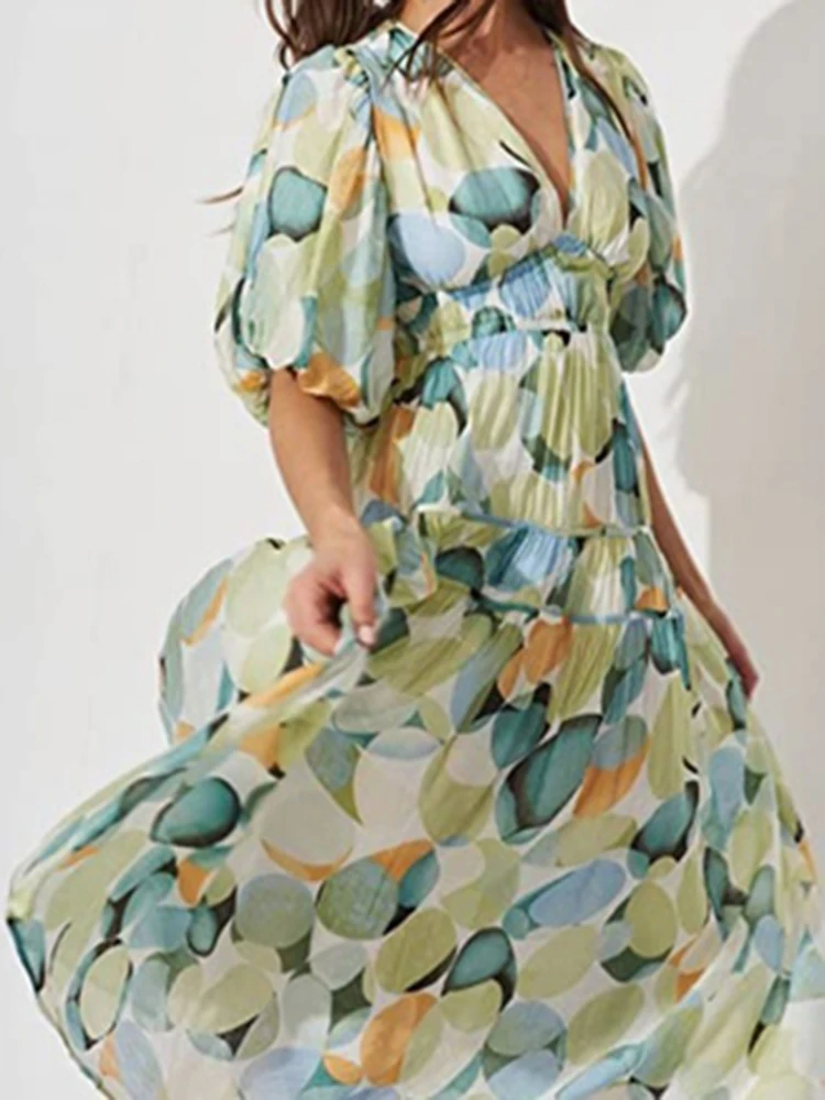 2023 Women's Bohemian floral mid length dress with pleated beach flowing dress