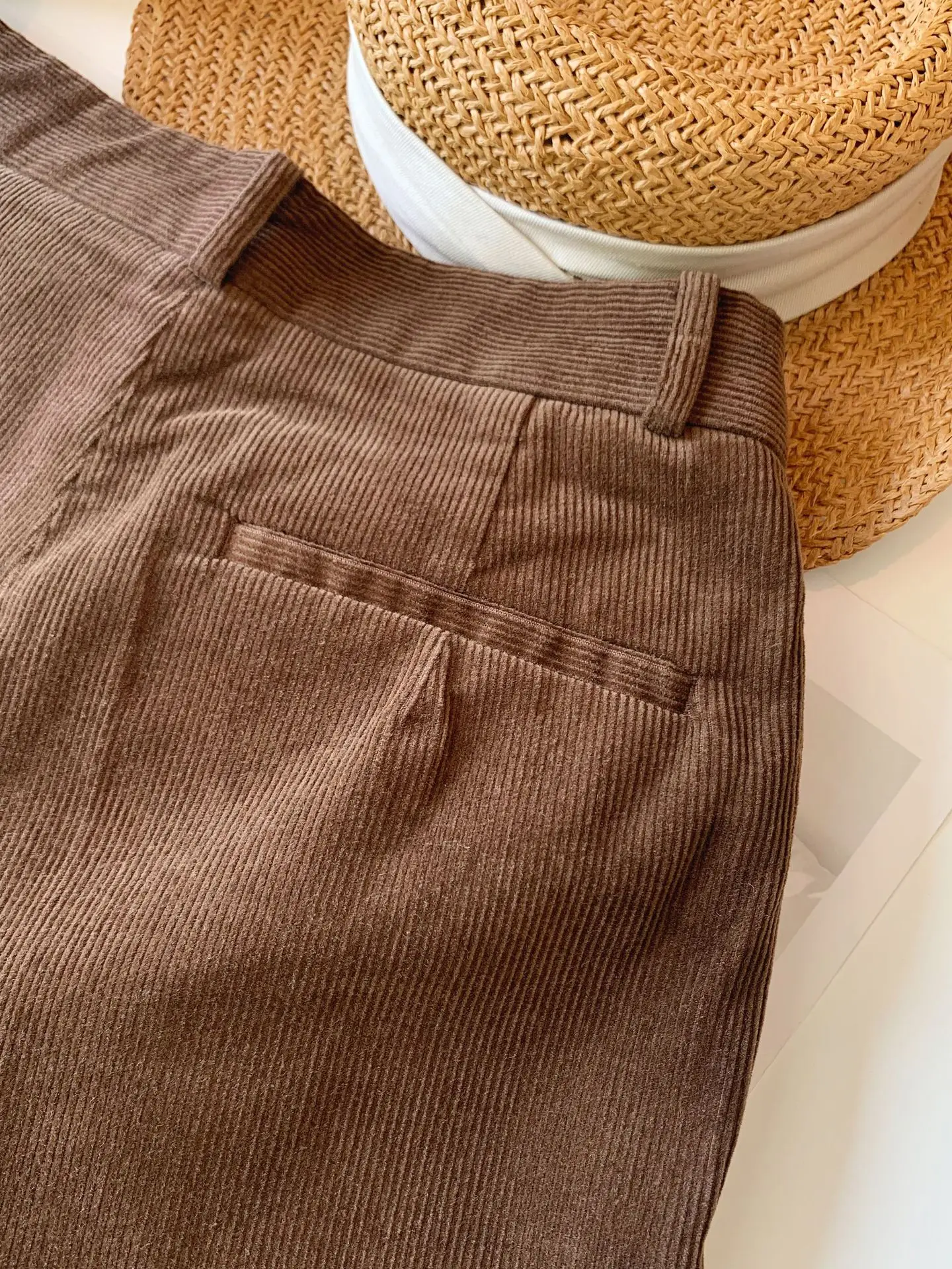 Description Picture 5 of itemStreetwear Women Custom-woven Brown Corduroy Pants Double-pleated Slimming Straight-leg Pants for Woman