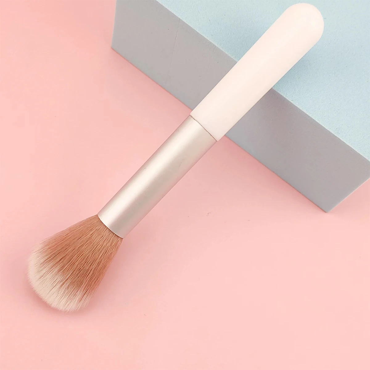 Description Picture 6 of itemHighlighter Brush, for Nose Upper Cheek Upper Lip Highlighting, Professional Highlighter Powder Application Cosmetic Tool
