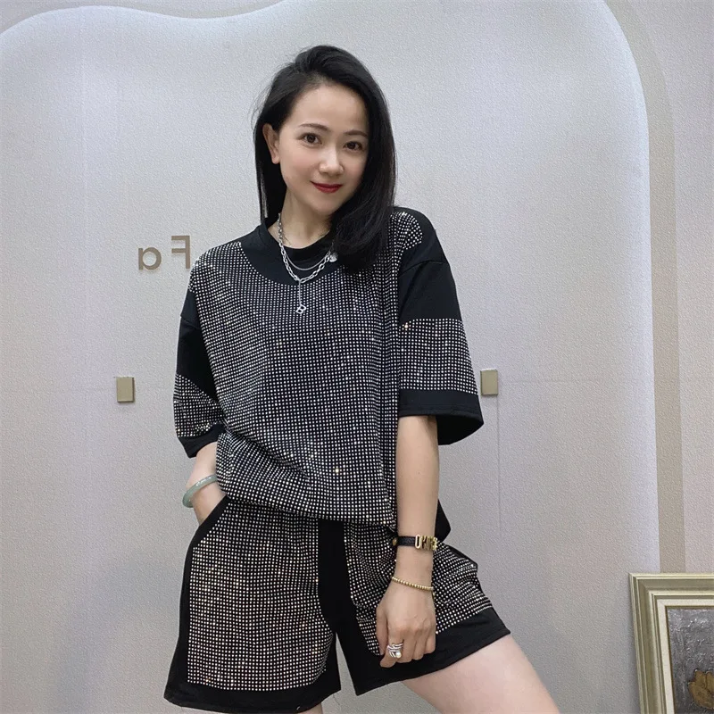 Description Picture 4 of itemSummer Ladies Two Piece Set Outfits Solid Diamonds Tracksuit Loose Short Sets Casual Clothes Women Tops and Shorts костюм летний