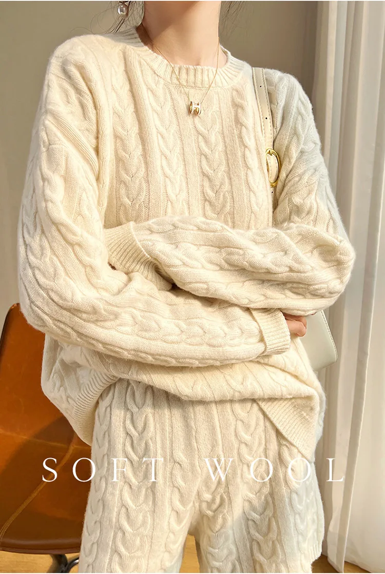 Description Picture 6 of itemFashion Suit Spring Autumn 100% Wool Knitted High Quality Thicken Sweater Women Sweater Tops And Short Pants Two-Piece Female