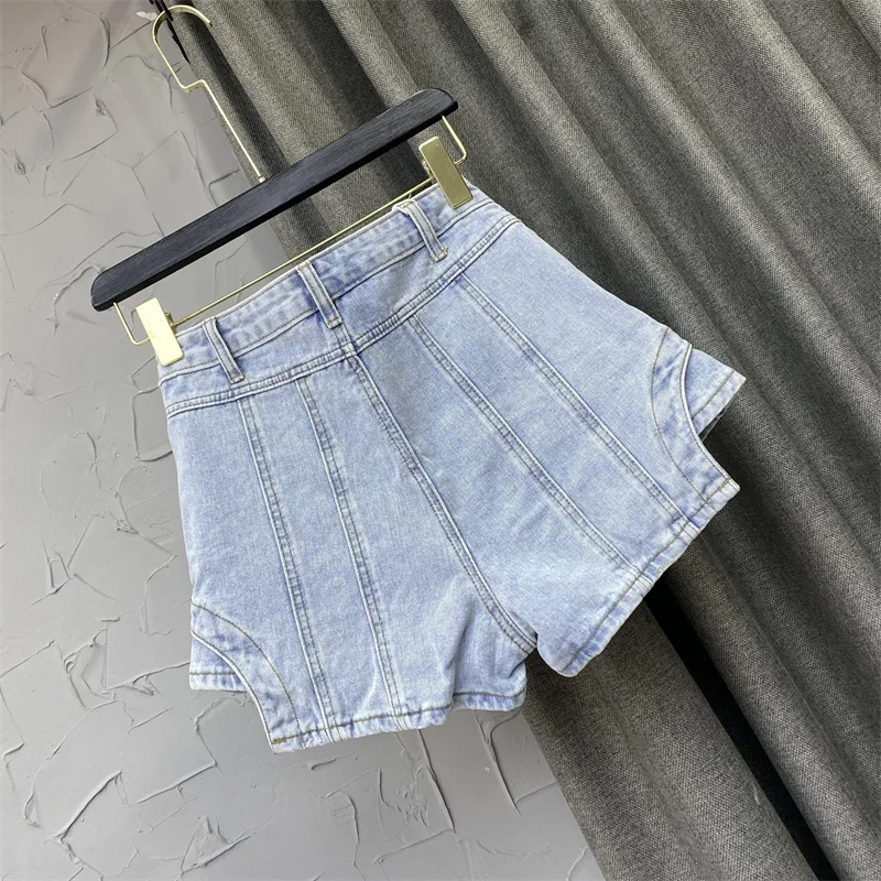 Description Picture 6 of itemDEAT 2023 Autumn Women's Shorts New Fashion High Waist Spliced Solid Color Irregular A-line Wide Leg Denim Shorts Skirts 17A168