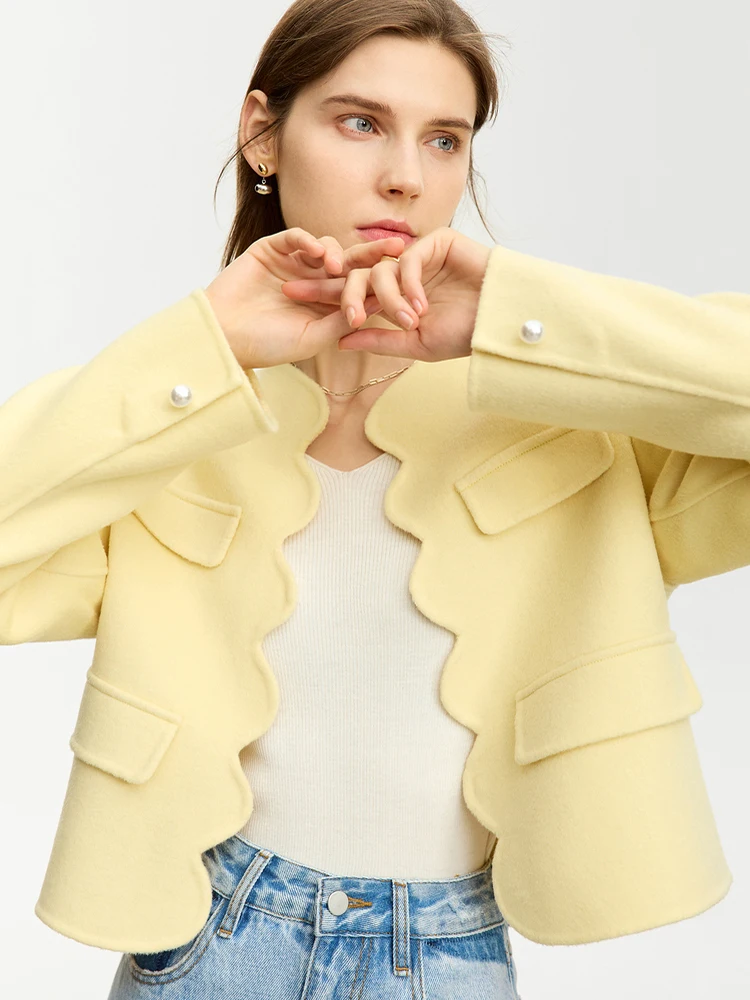 AMII Women's Double-sided Woolen Short Coat 2023 Winter Office Lady Crop Jackets Round Neck  Wool Wave Open Stitch Tops 12344118