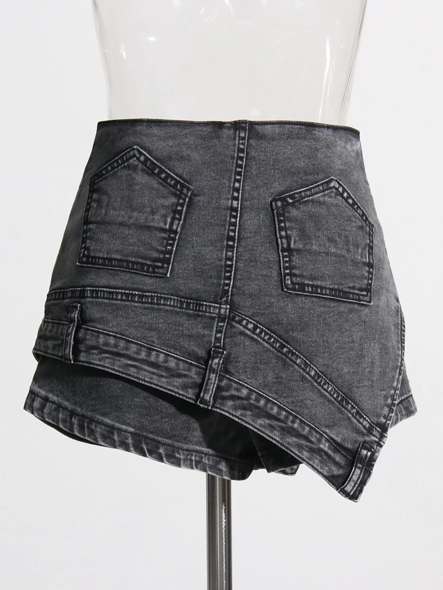 Description Picture 5 of itemNewest Fashion Runway 2023 Designer Women's Street Trend Spliced Jeans Irregular Pockets Washable Vintage Denim Shorts Skirts