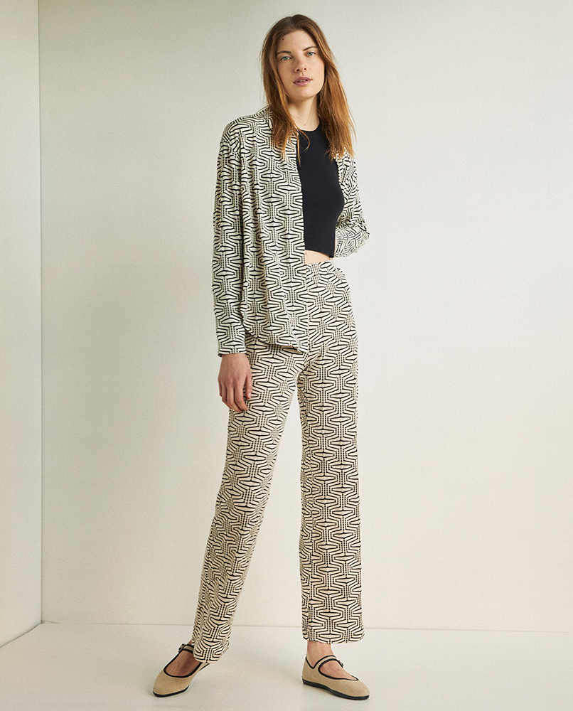 FLARED PRINT TROUSERS