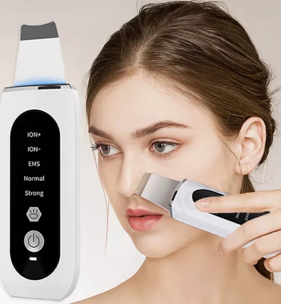 Ultrasonic Skin Scrubber - Peeling, Blackhead Remover, and Deep Face Cleaning with Ultrasonic Ion Technology for Pore Cleansing
