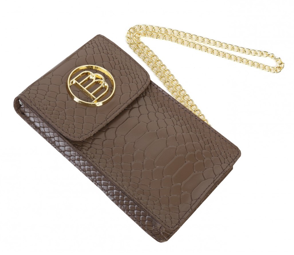 casual-black-cosmetic-bag-