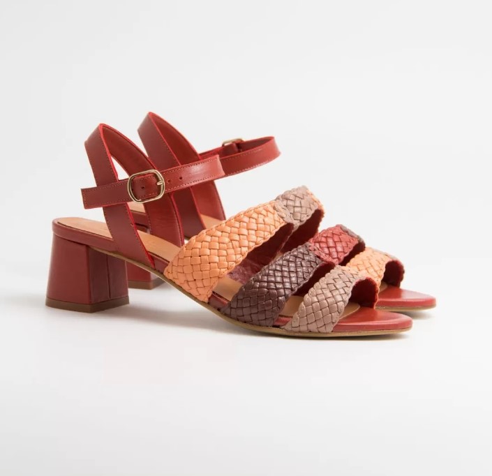 Slide image 60e4f8898b3646c69f37dc2cb74cd5d3