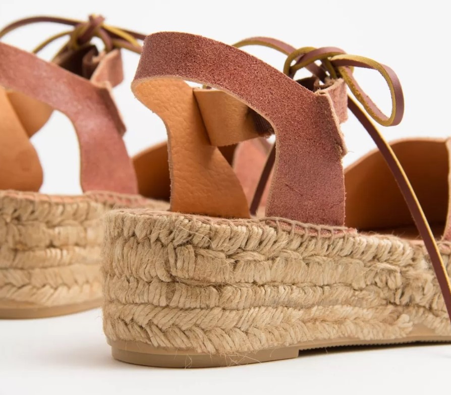 Slide image 94b4c756647e4fcbb2c4928724833f00