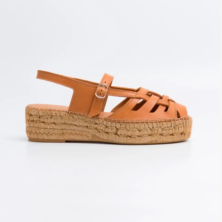LIGHT BROWN