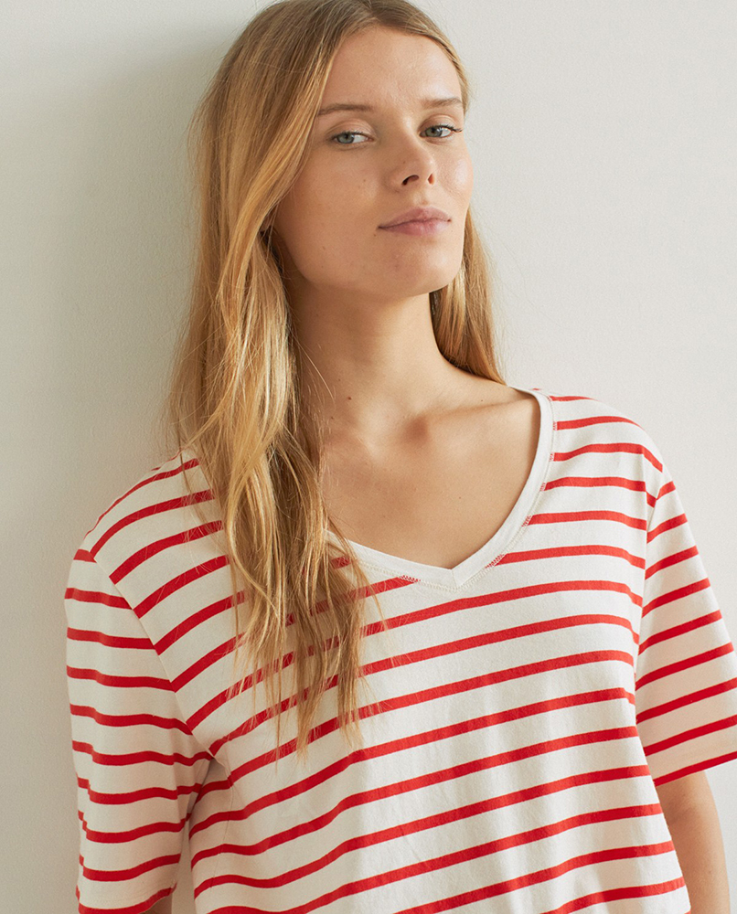 ORGANIC-COTTON V-NECK T-SHIRT WITH STRIPES