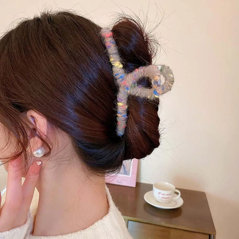 Female Headwear Korean Style Hair Accessories Knitted Shark Clips Colored Hairpin Wool Knitted Hair Claws Winter Hair Clips