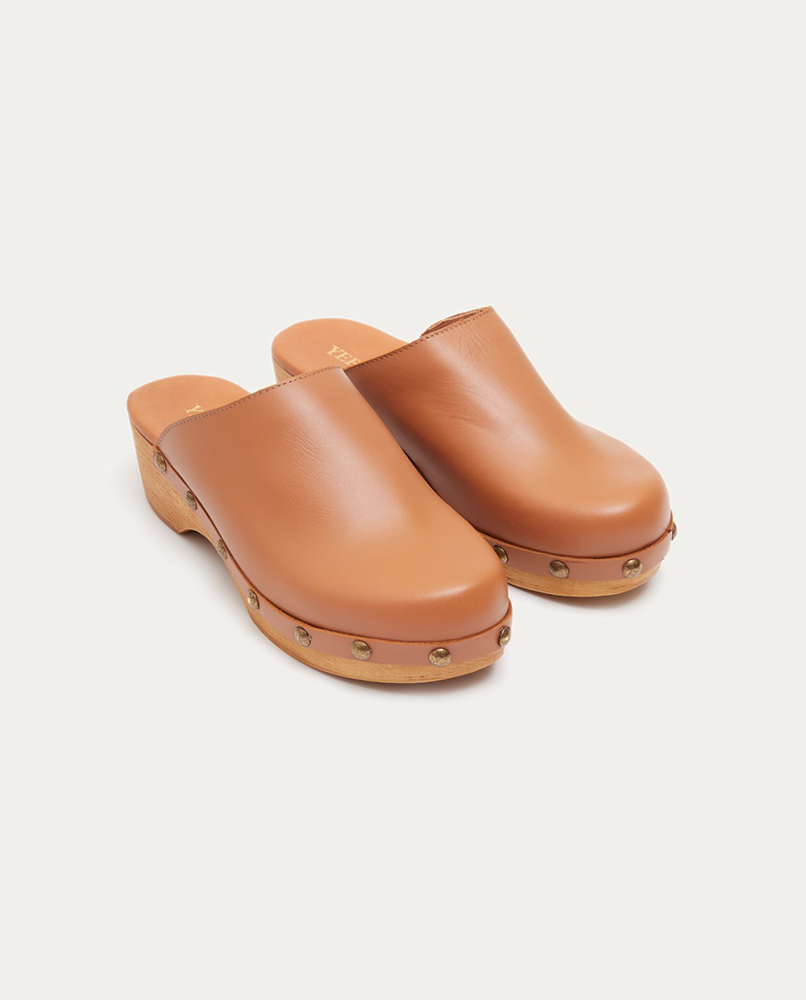 100% LEATHER CLOGS BROWN