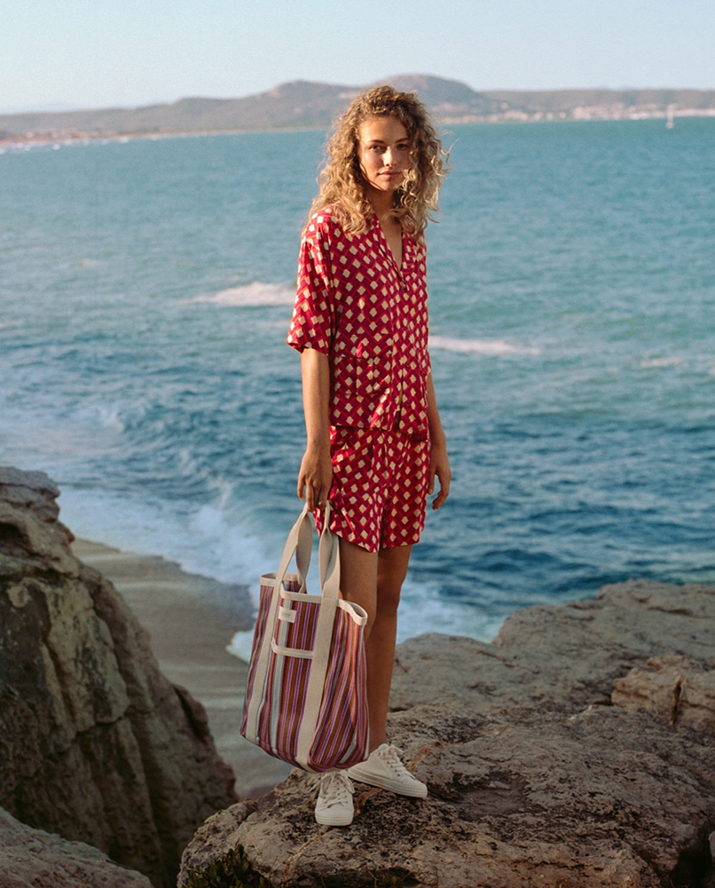 FLOWY GEOMETRIC-PRINT SHORTS FUCHSIA