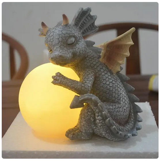 Resin Dragon Meditation Statue - Dinosaur-Shaped Miniature Courtyard Sculpture