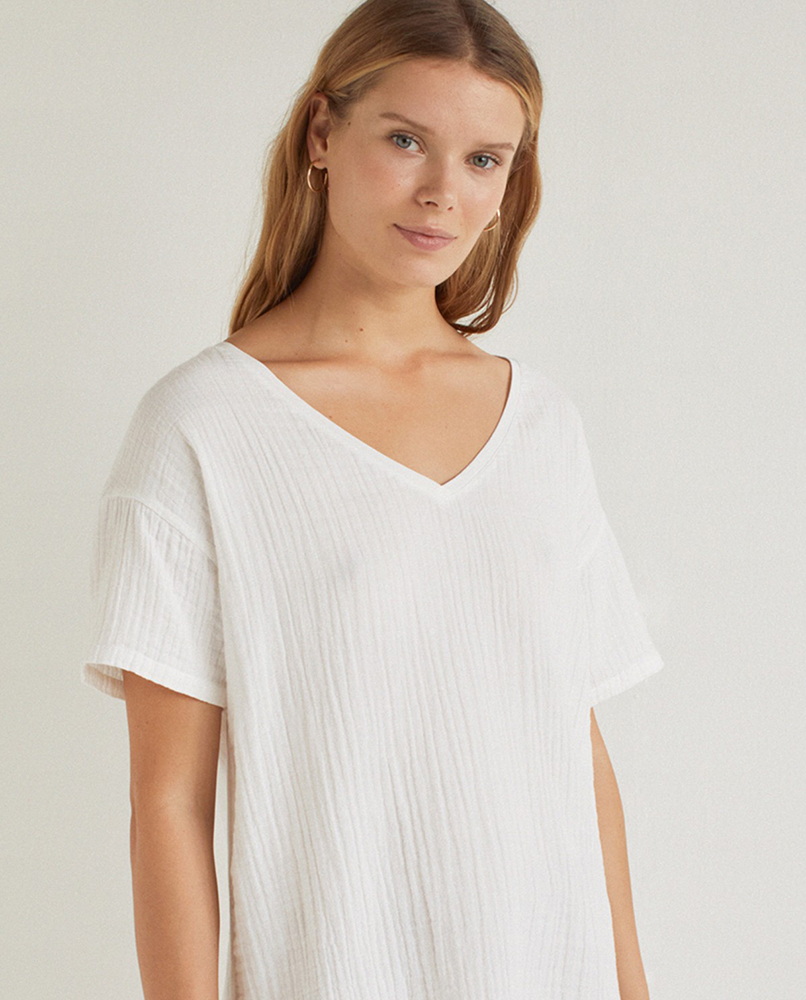 100% COTTON V-NECK T-SHIRT